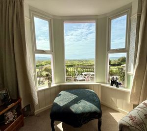 Photo 25- click for photo gallery